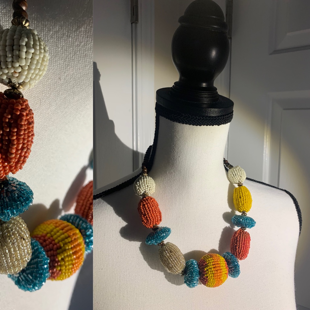 Beaded Bead Statement Necklace 8$